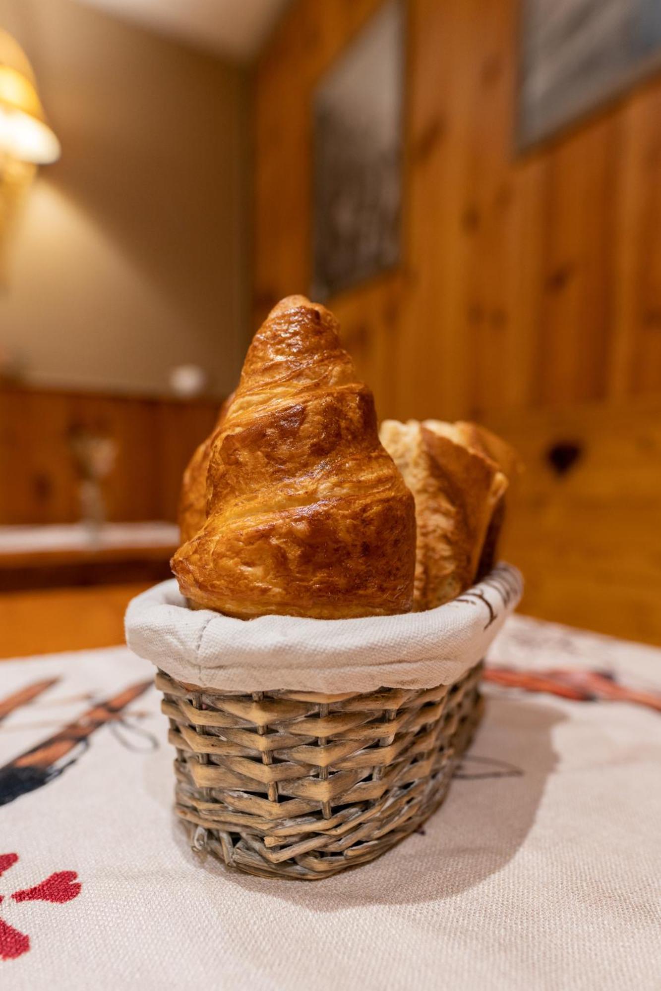 Hotel Quin Te Va Каутерец Екстериор снимка