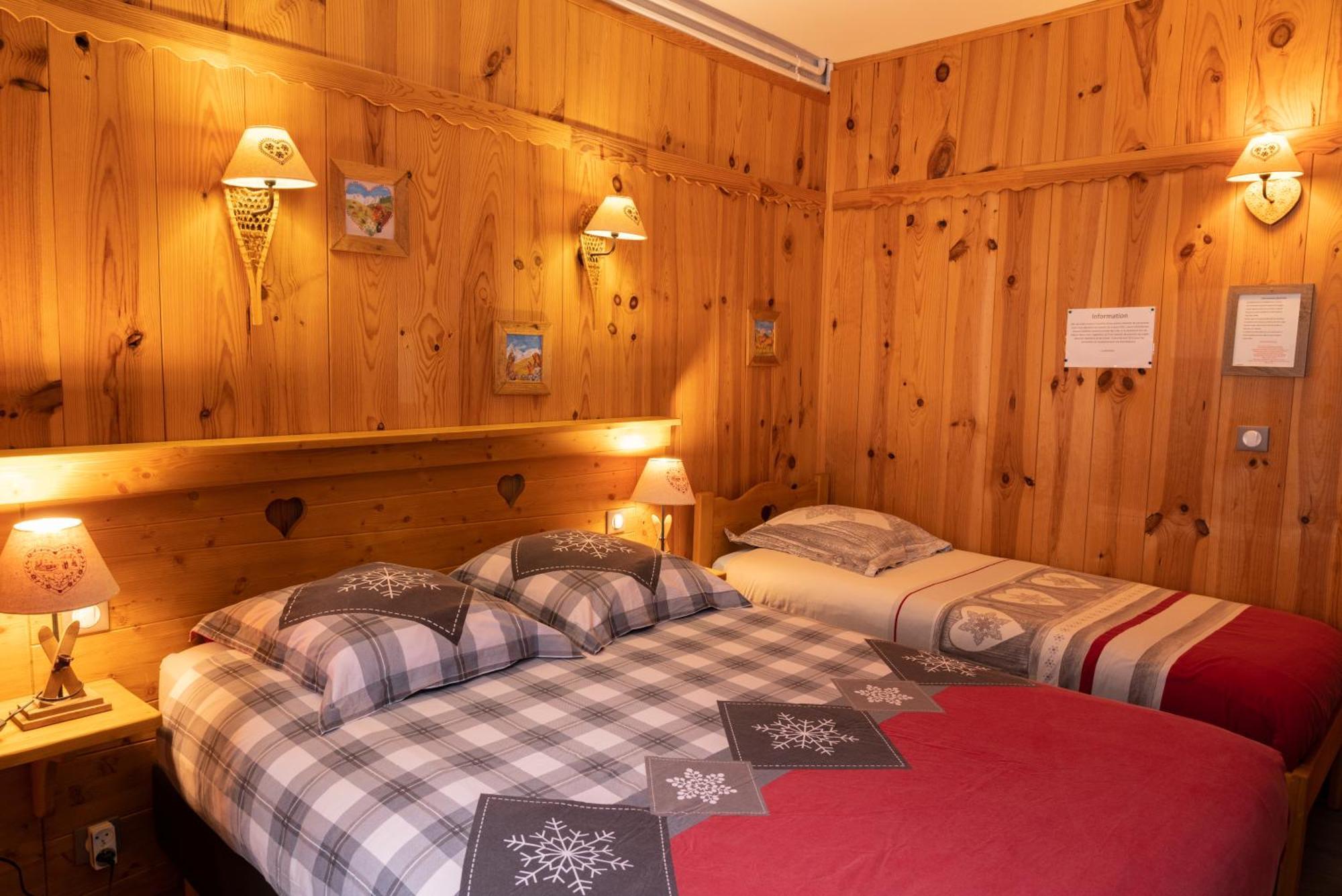 Hotel Quin Te Va Каутерец Екстериор снимка