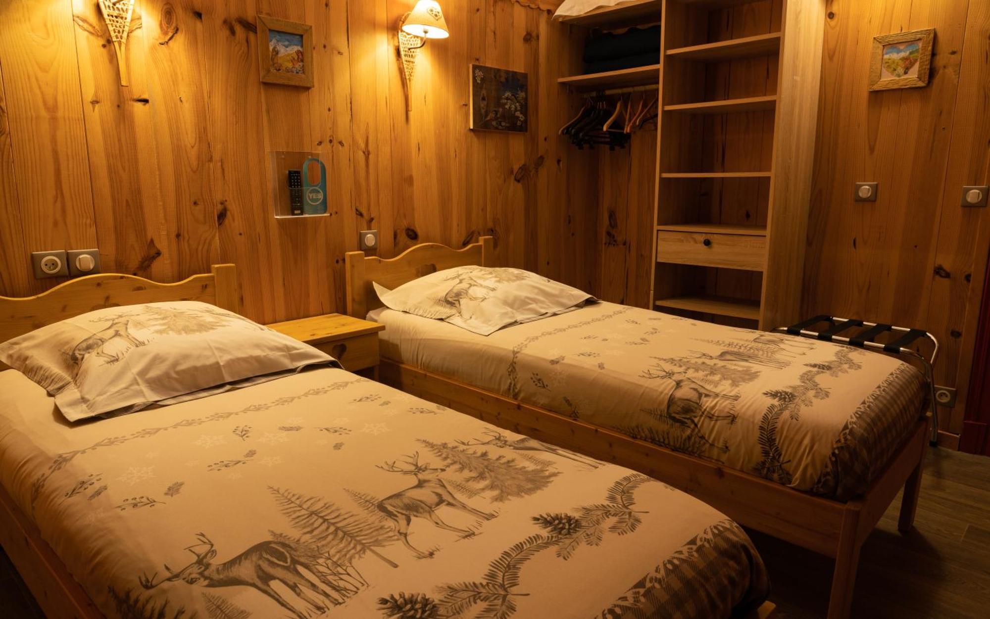 Hotel Quin Te Va Каутерец Екстериор снимка