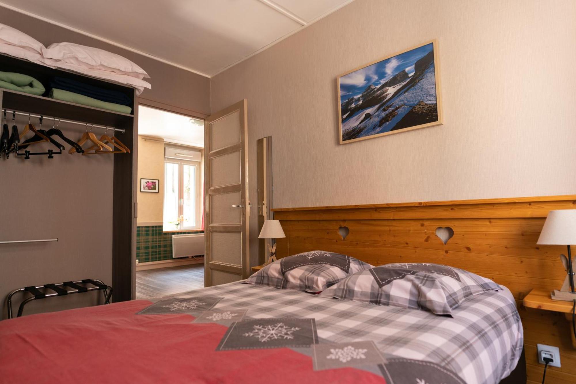Hotel Quin Te Va Каутерец Екстериор снимка