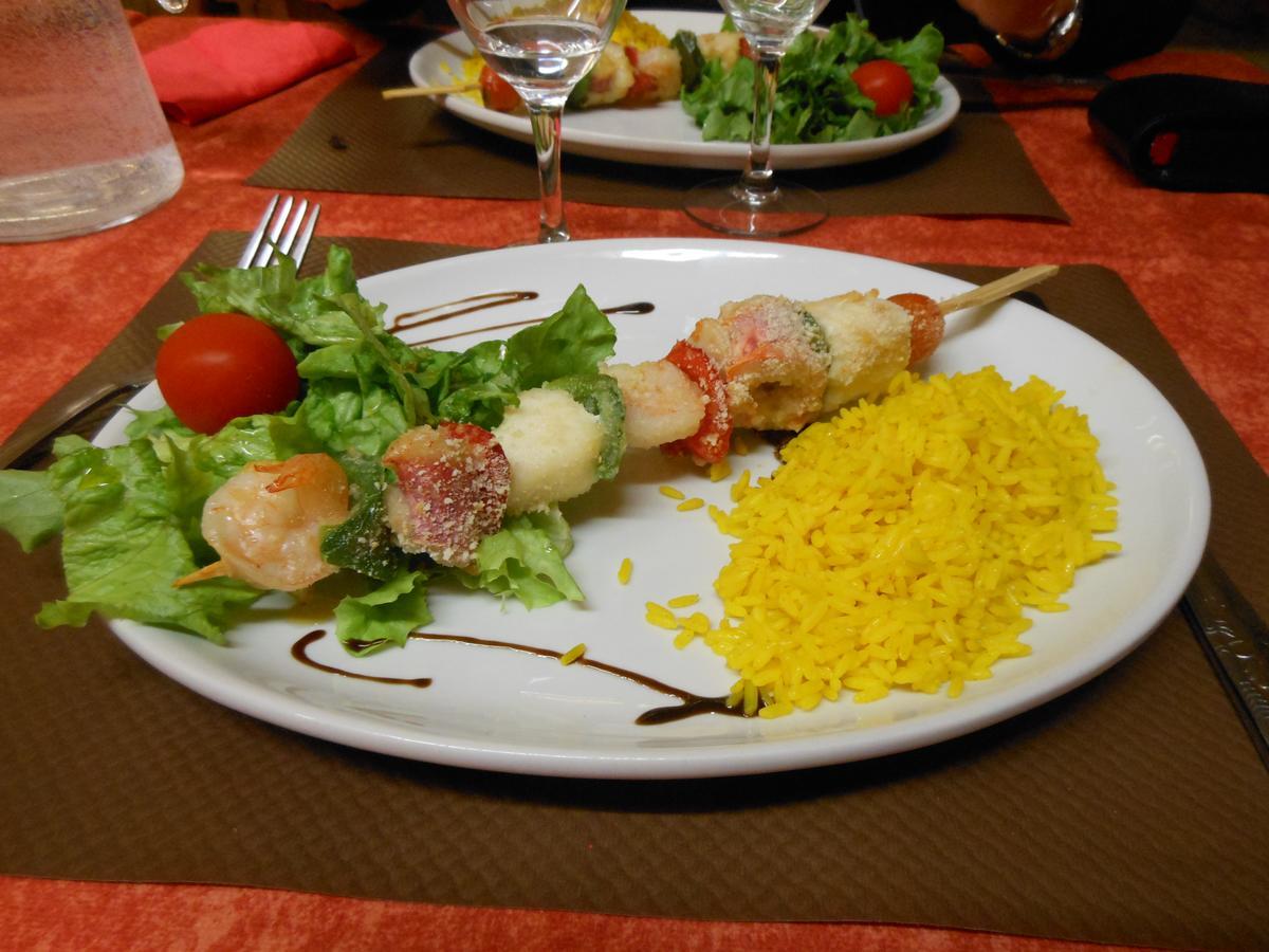 Hotel Quin Te Va Каутерец Екстериор снимка